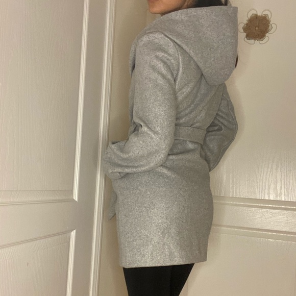 New coat - Picture 3 of 3